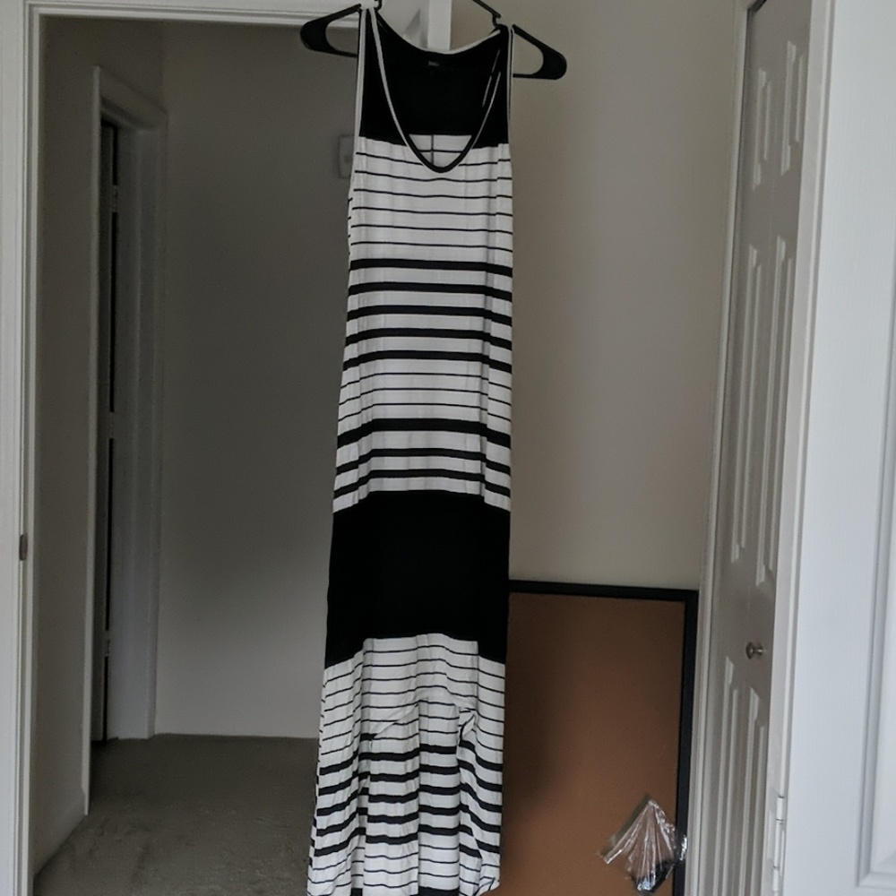 Black and White High-Low Dress
